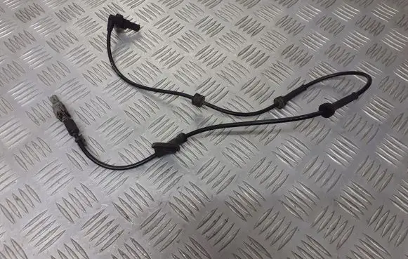 Nissan Almera N16 ABS wheel speed sensor 47910-BN800