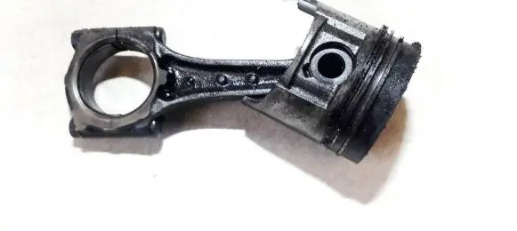 Opel Corsa B Piston with connecting rod