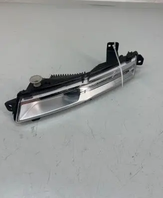 Jaguar F-Pace Front fog light 