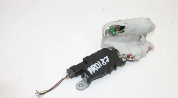 Subaru Legacy Front door lock
