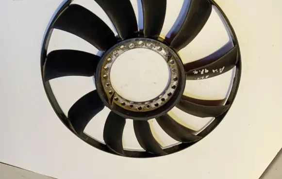 Audi A4 S4 B5 8D Fan impeller NR058121301B