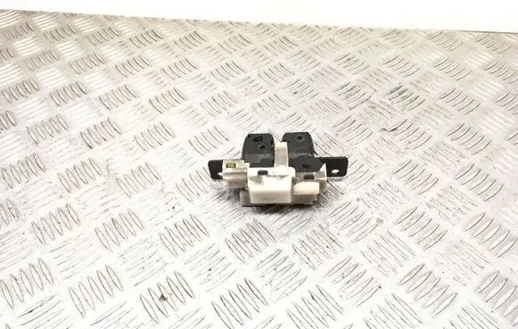Renault Scenic II - Grand scenic II Rear door lock 8200076240