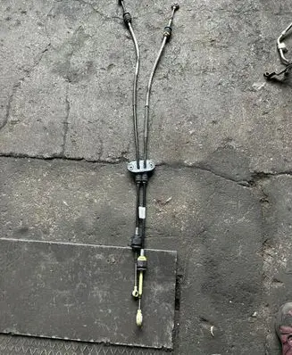 Ford Focus Gear shift cable linkage BV6R7E395GC