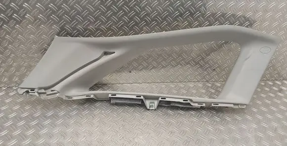 Toyota Auris E180 Rear side glass trim 6248002300