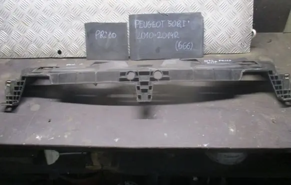 Peugeot 508 Front bodywork piece 9672749280