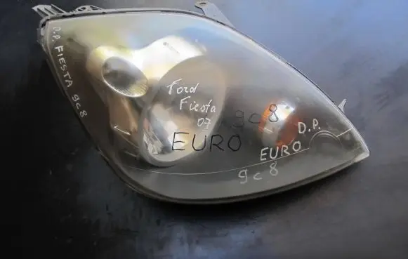 Ford Fiesta Headlight/headlamp 6S6113W029 1305236139 010204172136197