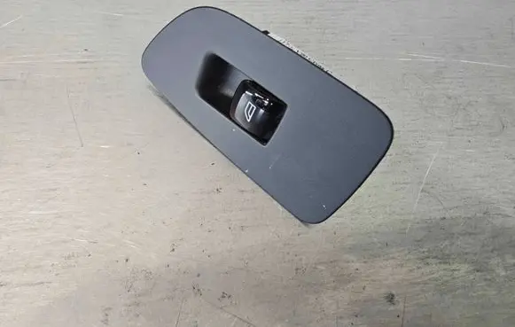 Volvo XC90 Electric window control switch 31376458