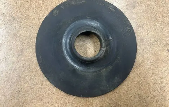 BMW 3 E46 Front coil spring rubber mount 33531136385 1136385