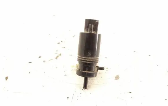 Mercedes-Benz ML W164 Windshield washer spray nozzle 1648690321 2048660521