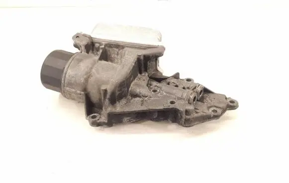 Mercedes-Benz R W251 Oil filter mounting bracket 2721800038 2721800410
