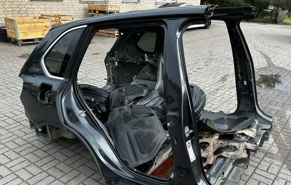 BMW X5 F15 Rear quarter panel