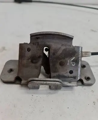 Chrysler Voyager Sliding door lock 020335