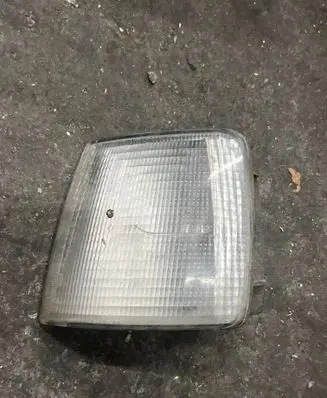 Volkswagen PASSAT B4 Front indicator light 357953049A