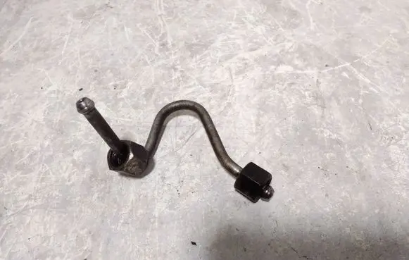 Ford Mondeo MK IV Fuel injector supply line/pipe 