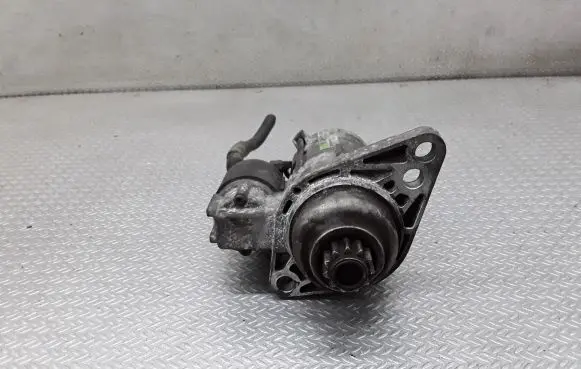 Volkswagen PASSAT B6 Starter motor 02Z911023H