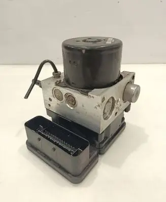 Mercedes-Benz SLK R172 ABS Pump A1729014100 10092623683 28526418193