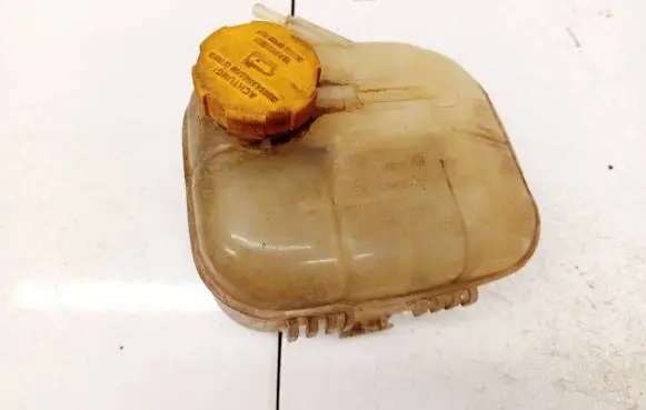 Opel Zafira B Coolant expansion tank/reservoir 13127129