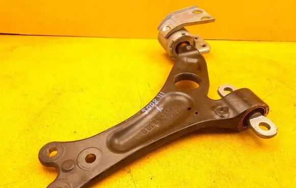 Peugeot 5008 II Front control arm 9861803980