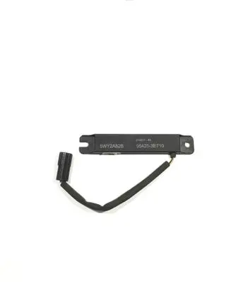 Hyundai ix35 Aerial antenna amplifier 954203E710 31081149 5WY2A82B