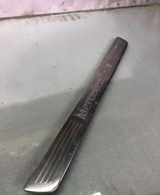 Mercedes-Benz GLA H247 Front sill trim cover a2466800135