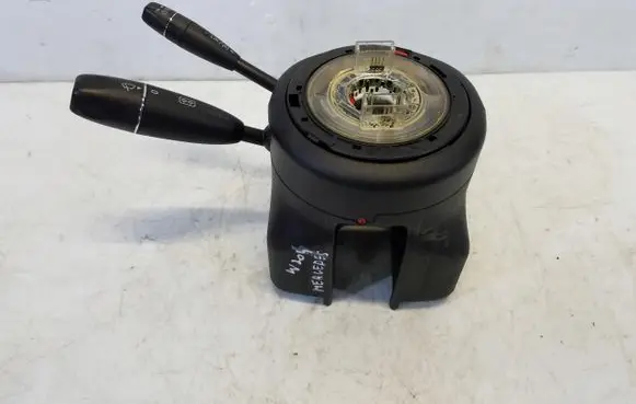 Mercedes-Benz C W204 Headlight wiper switch 