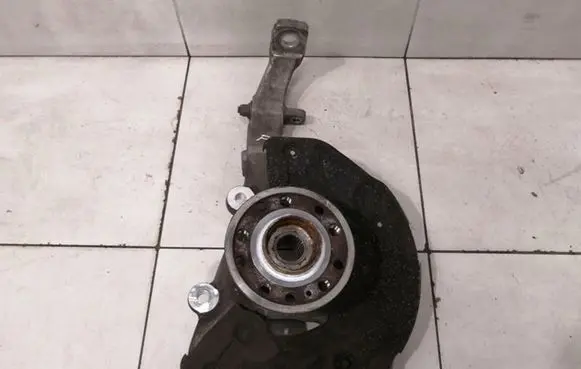 Mercedes-Benz C W205 Front wheel hub spindle knuckle A2053326600