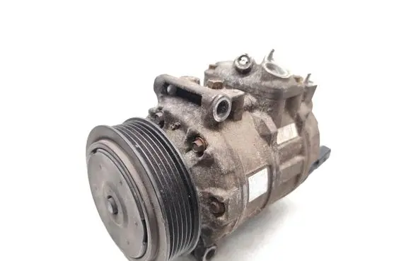 Volkswagen Crafter Air conditioning (A/C) compressor (pump) 2E0820803D