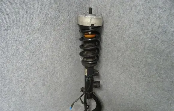 BMW X5 F15 Front shock absorber with coil spring 6875083