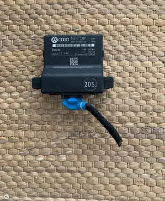 Volkswagen Golf V Gateway control module 1K0907530P 1K0907951