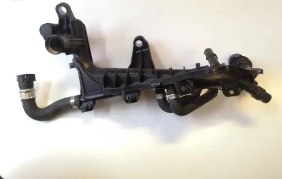 Ford Focus Engine coolant pipe/hose 9827621080
