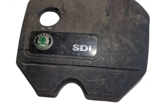 Engine cover (trim)