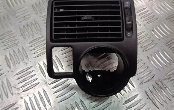 Volkswagen Golf IV Dashboard side air vent grill/cover trim 1J1815715A