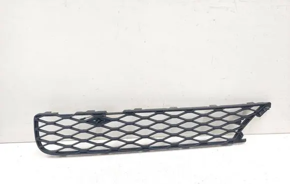 Mercedes-Benz R W251 Front bumper lower grill A2518850153