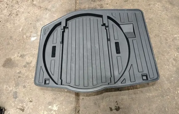 Audi A6 C7 Spare wheel section trim 4G9863547