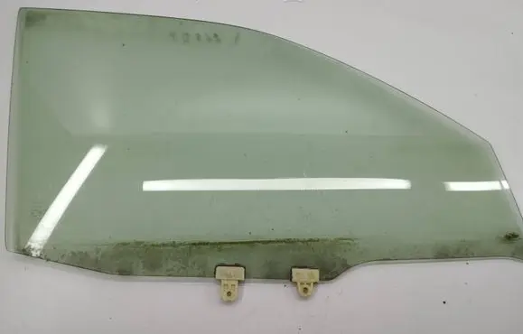 Nissan X-Trail T30 Front door window glass four-door 43r00018