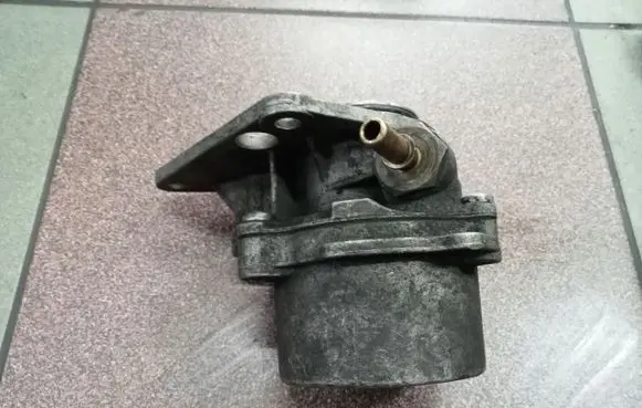 Seat Ibiza II (6k) Vacuum pump 96111230