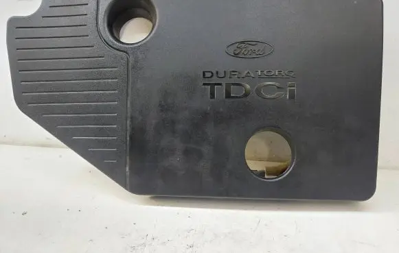 Ford Focus Engine cover (trim)