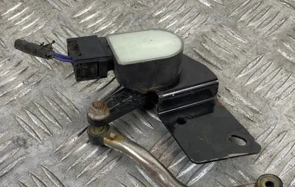 Jeep Grand Cherokee Air suspension front height level sensor 68164092AB