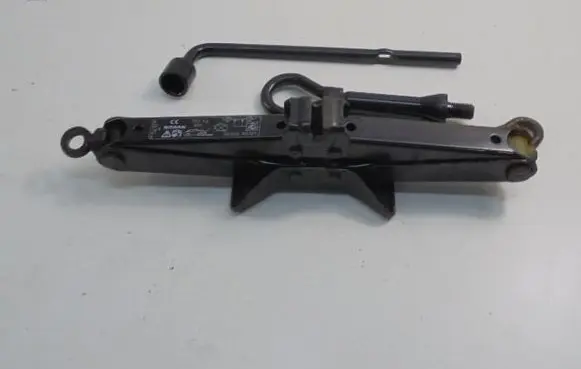 Nissan Primera Lift Jack 99550AV701