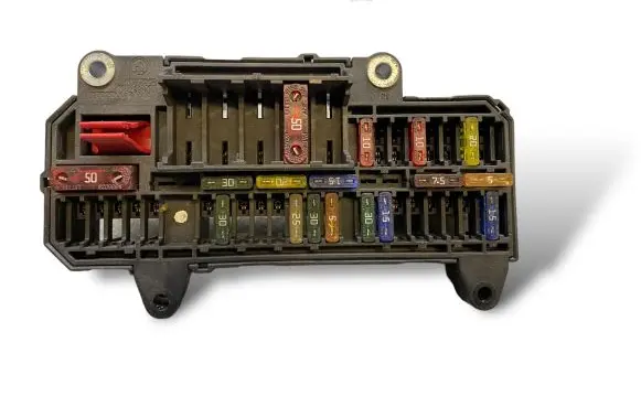 BMW 7 E65 E66 Fuse module 6900583 6113690058301 61136900583