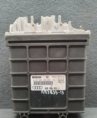 Audi A6 S6 C4 4A Engine control unit/module 028906021J 0281001258