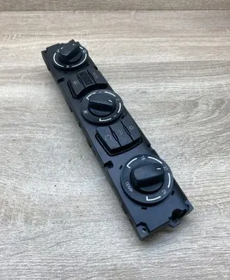 BMW 5 E60 E61 Climate control unit 6944018