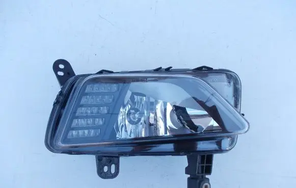 Volkswagen Polo VI Front fog light 2G0941662