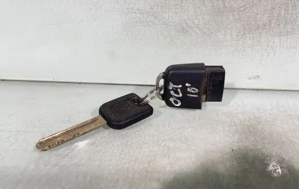 Skoda Octavia Mk2 (1Z) Ignition key/card 1k0959753n