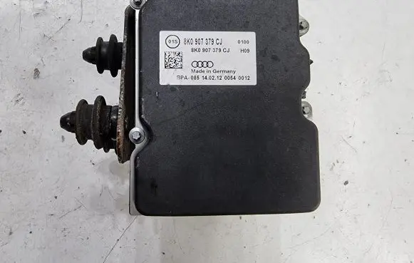 Audi A4 S4 B8 8K ABS Pump 8K0907379CJ