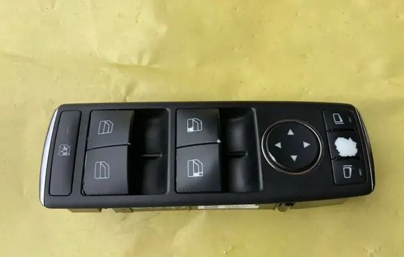 Mercedes-Benz C AMG W204 Electric window control switch A2128208310