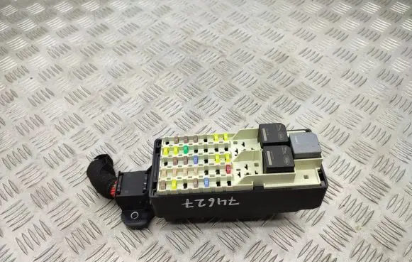 Jaguar XE Fuse module