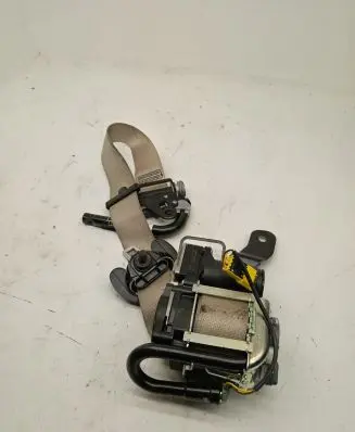 BMW X6 F16 Front seatbelt 628641500