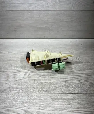 BMW 5 E39 Fuse box set 8371884