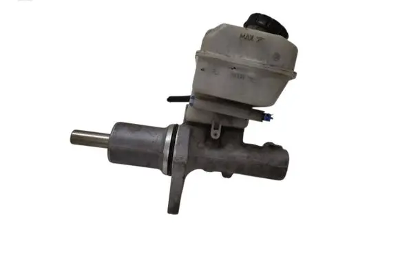 Master brake cylinder